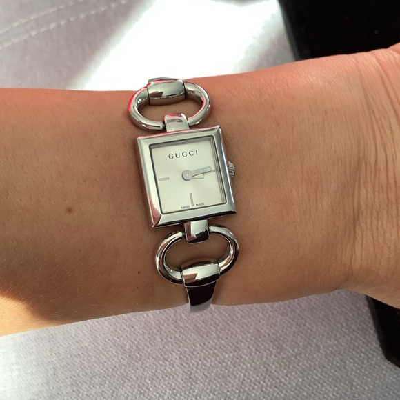 Ladies GUCCI stainless steel dress watch 🌷🌷🌷